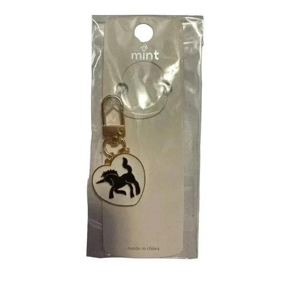 MINT WHITE HEART WITH BLACK UNICORN KEYCHAIN - Picture 1 of 1